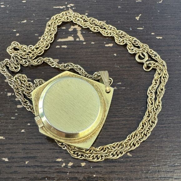 Lucerno Vintage Antimagnetic Swiss Wind Up Watch Works 23” Gold Tone Necklace - Picture 4 of 5